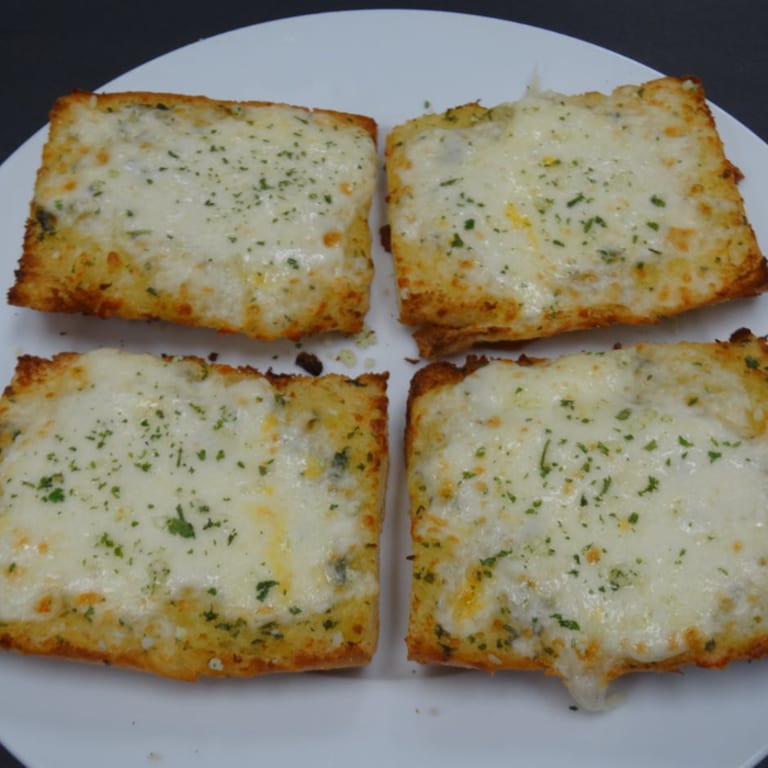 Irresistible Garlic Bread